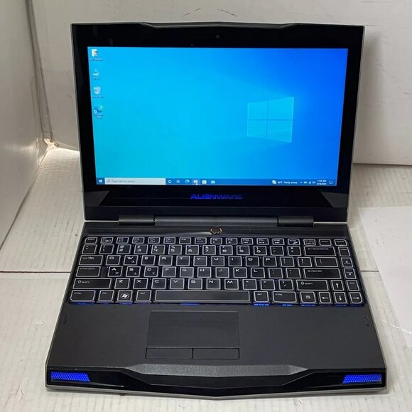 Alienware M11x R2, Core i7-U640 8GB RAM 750GB HDD Win10Pro -GT 335M-AS IS - Picture 1 of 13